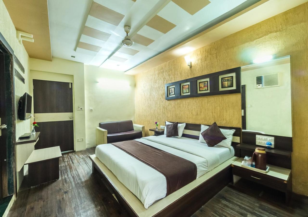 أحمد أباد Hotel Rudra Regency المظهر الخارجي الصورة